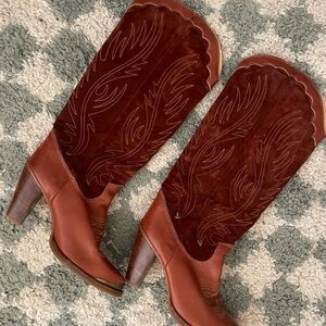 Vintage Zodiac Brown Heeled Western Boots